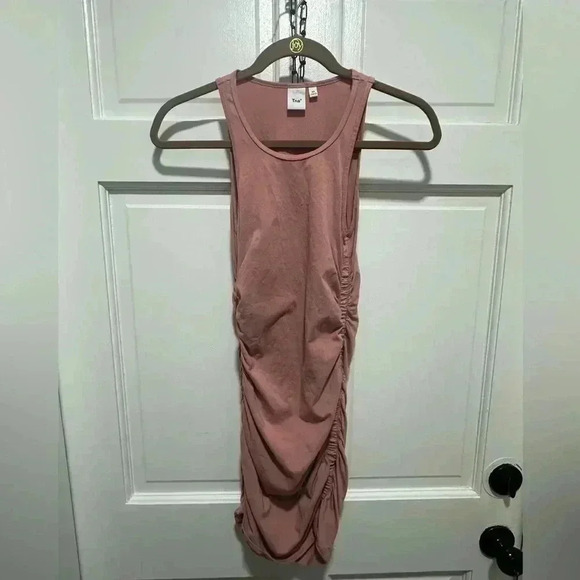 TNA Aritzia chill Malibu dress in dusty rose size XS EUC - Picture 2 of 7